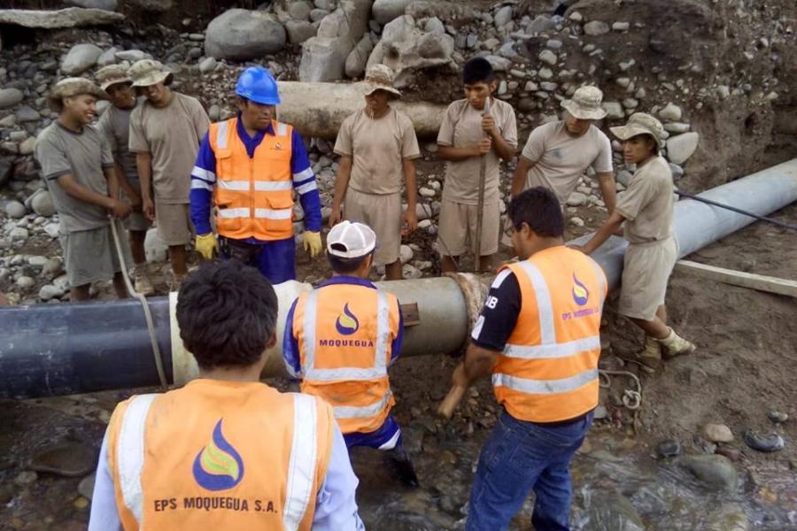 EPS Moquegua restablece progresivamente el servicio de agua potable a población de Moquegua