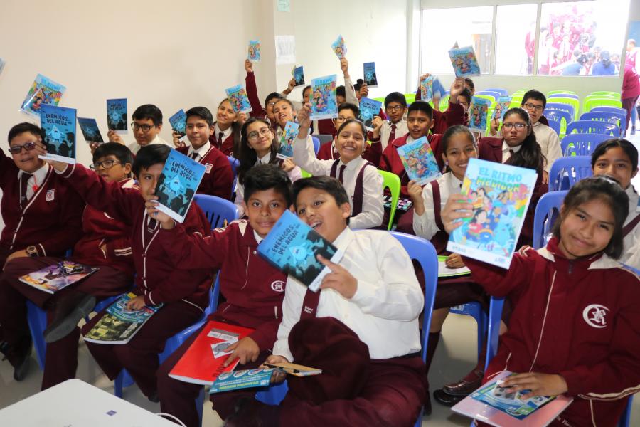 120 estudiantes de la I.E. Robert Gagne participaron del I taller de facturación de agua y desague